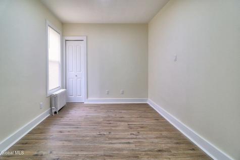 1031 Helderberg Avenue Schenectady NY 12306