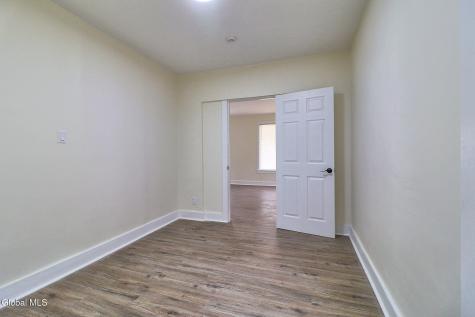 1031 Helderberg Avenue Schenectady NY 12306