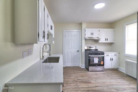 1031 Helderberg Avenue Schenectady NY 12306