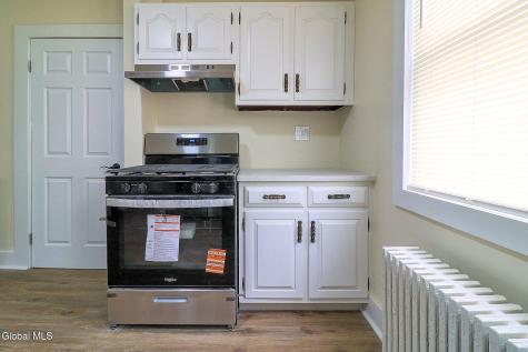 1031 Helderberg Avenue Schenectady NY 12306