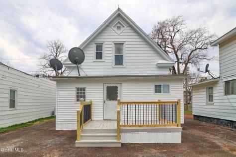 1031 Helderberg Avenue Schenectady NY 12306