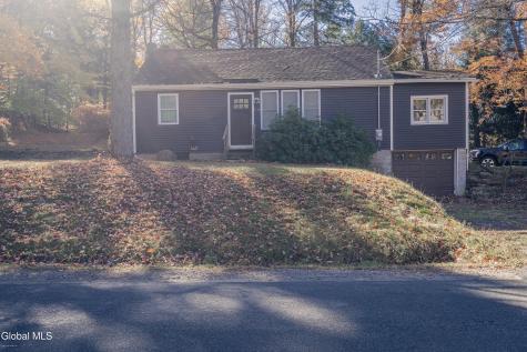 5779 Lake Road Galway NY 12074