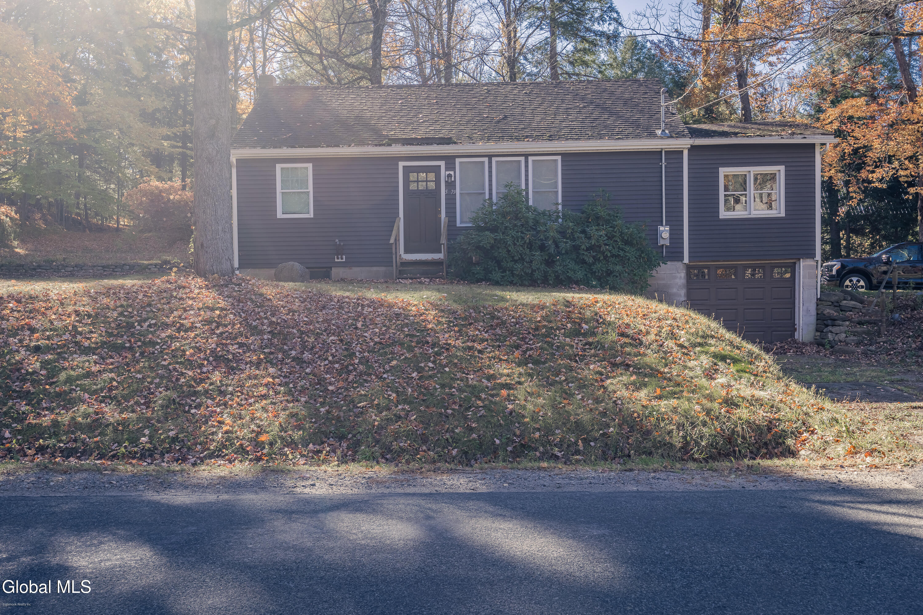 5779 Lake Road Galway NY 12074
