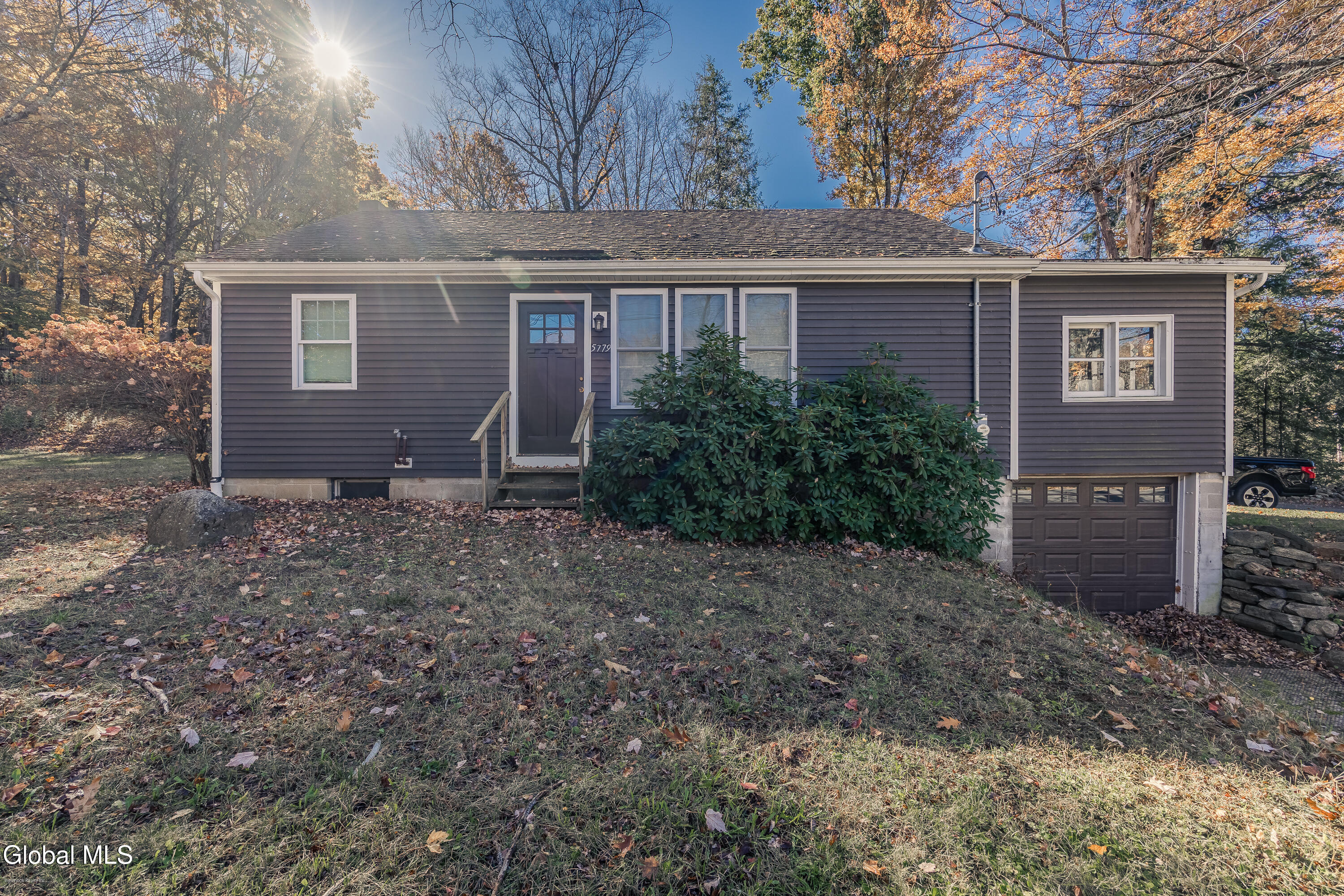 5779 Lake Road Galway NY 12074