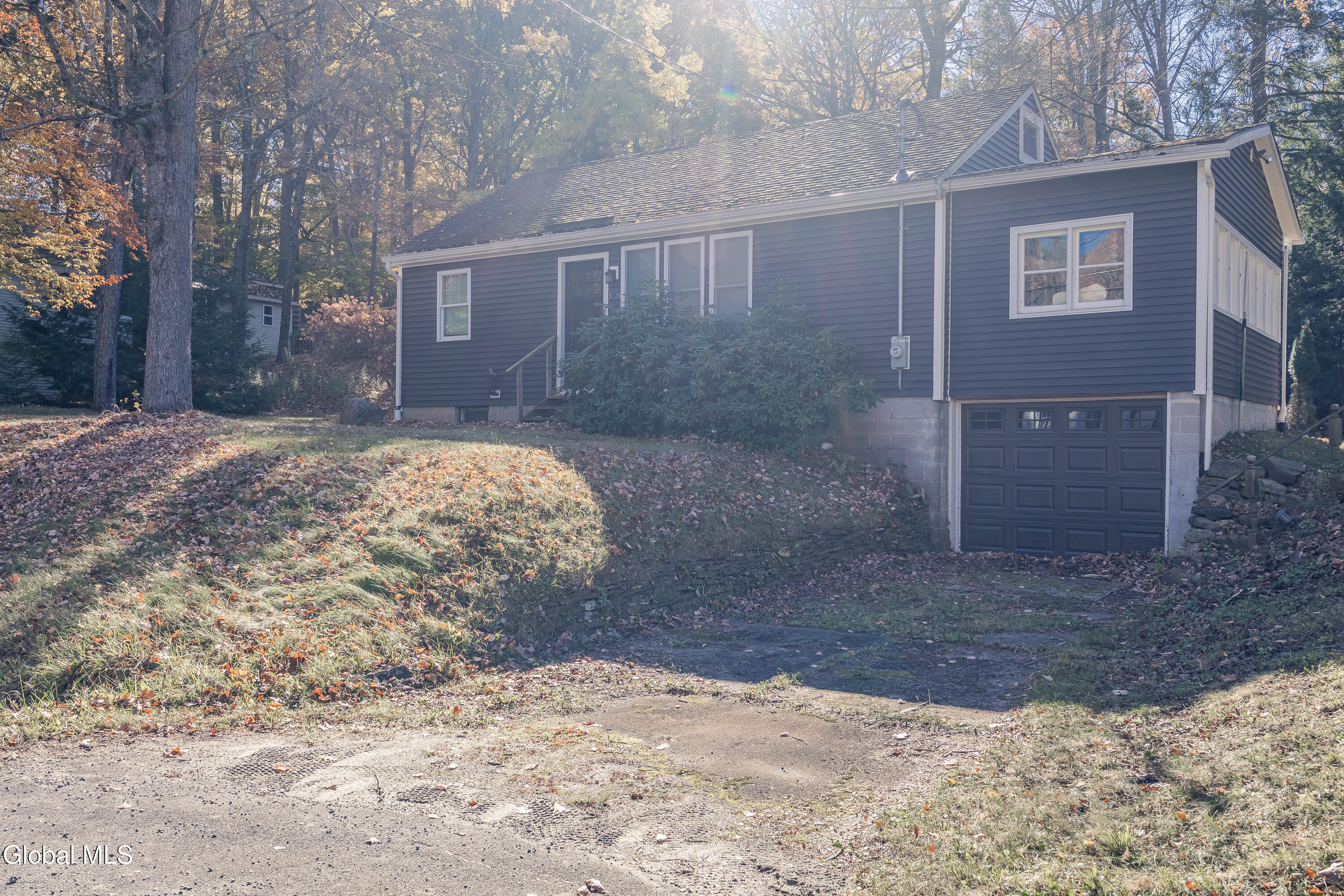 5779 Lake Road Galway NY 12074
