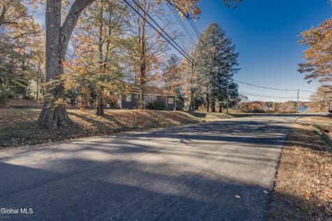 5779 Lake Road Galway NY 12074