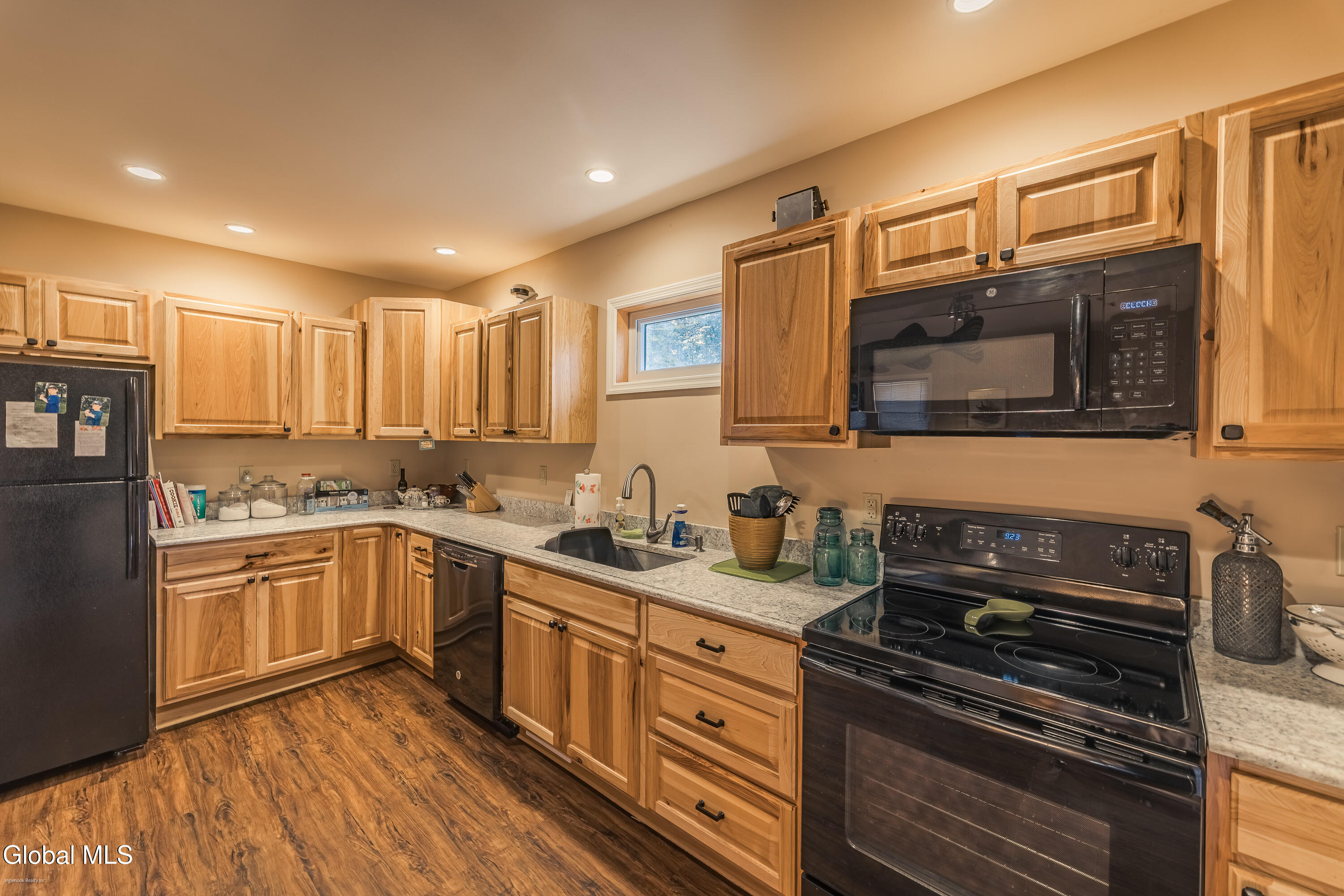 5779 Lake Road Galway NY 12074