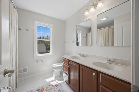 4 Annie Drive Saratoga Springs NY 12866
