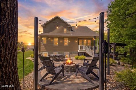 4 Annie Drive Saratoga Springs NY 12866