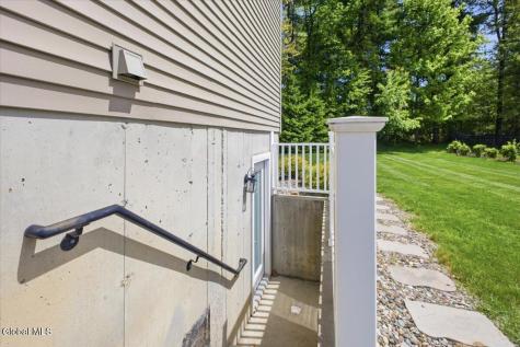 4 Annie Drive Saratoga Springs NY 12866