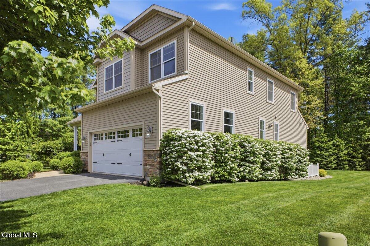 4 Annie Drive Saratoga Springs NY 12866