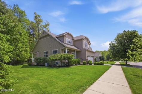 4 Annie Drive Saratoga Springs NY 12866