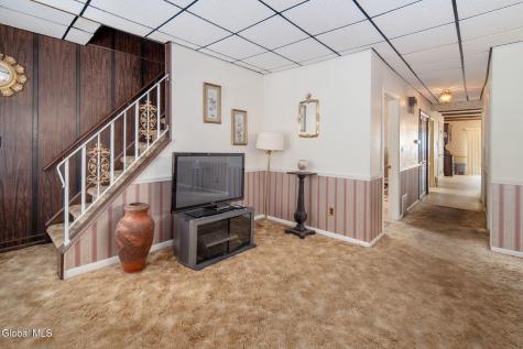 2021 Cedarlawn Avenue Schenectady NY 12306