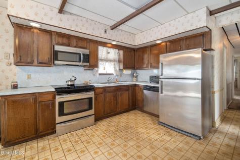 2021 Cedarlawn Avenue Schenectady NY 12306