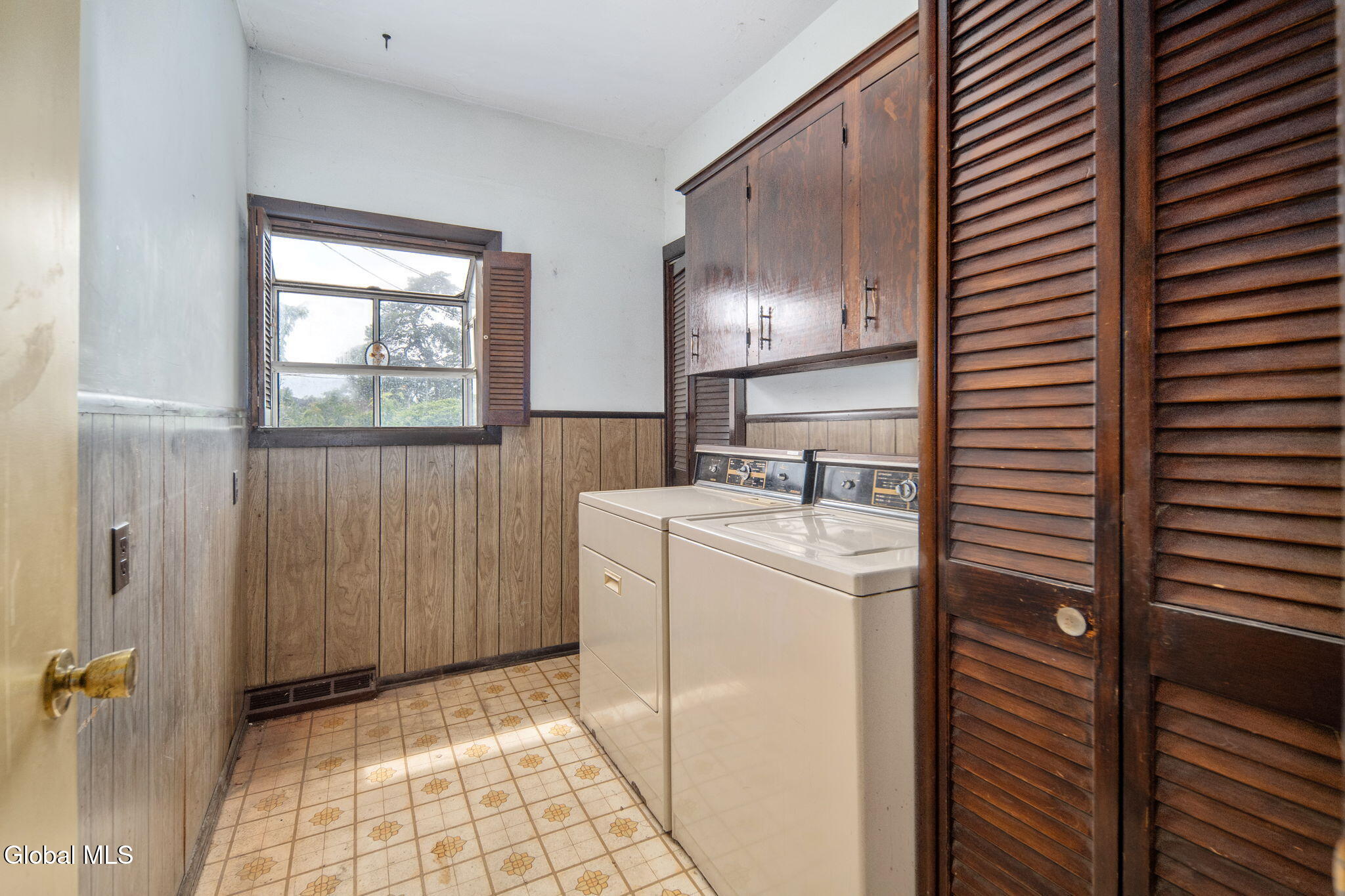 2021 Cedarlawn Avenue Schenectady NY 12306