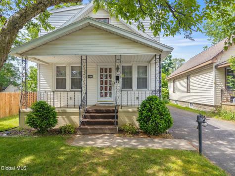 2021 Cedarlawn Avenue Schenectady NY 12306