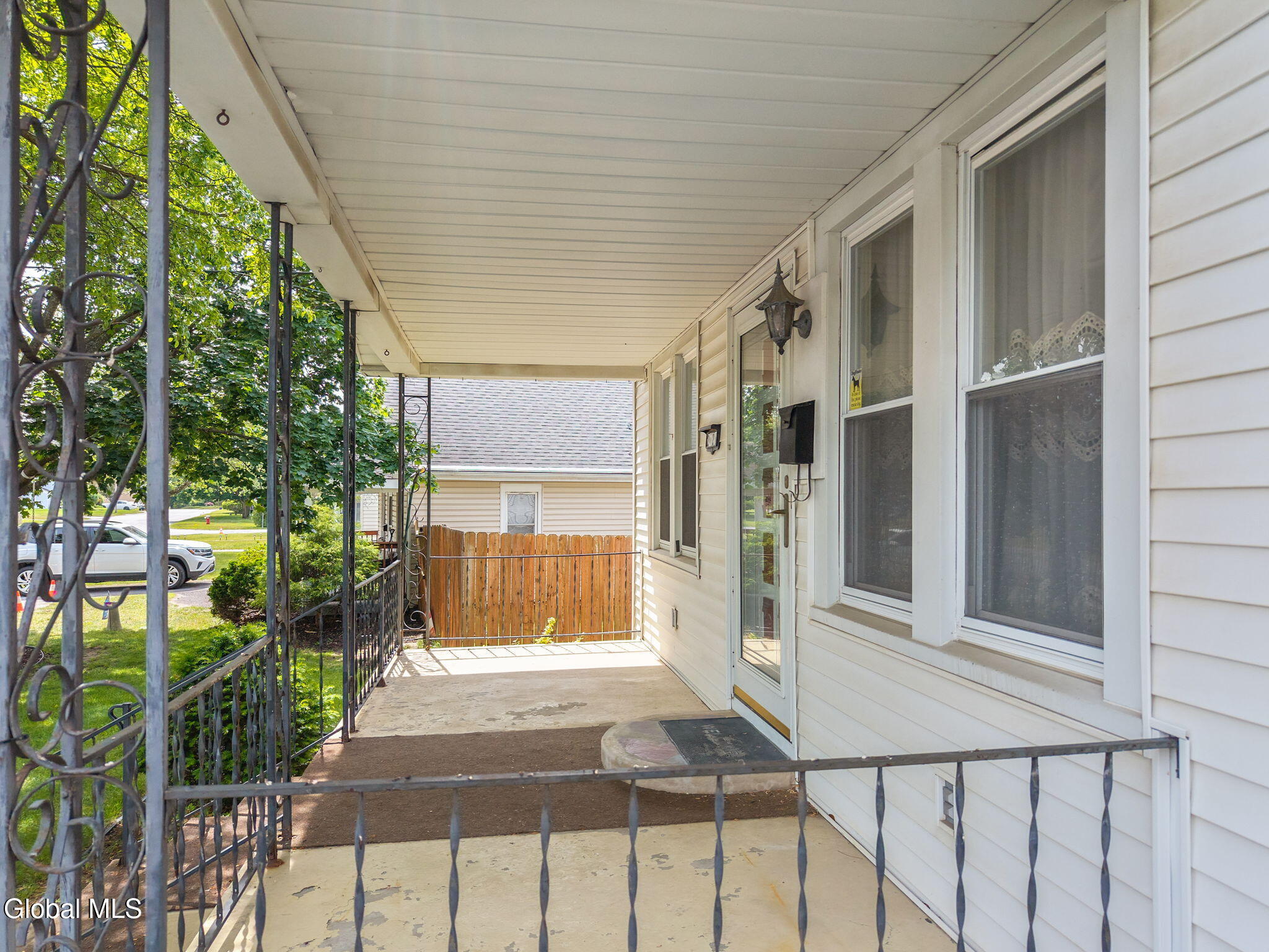 2021 Cedarlawn Avenue Schenectady NY 12306