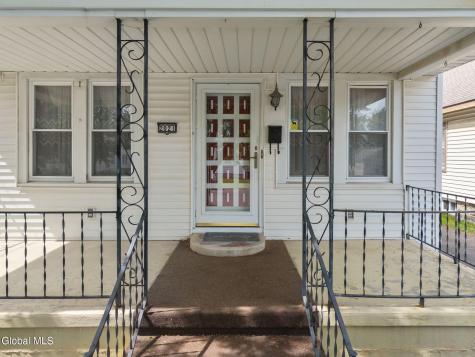 2021 Cedarlawn Avenue Schenectady NY 12306