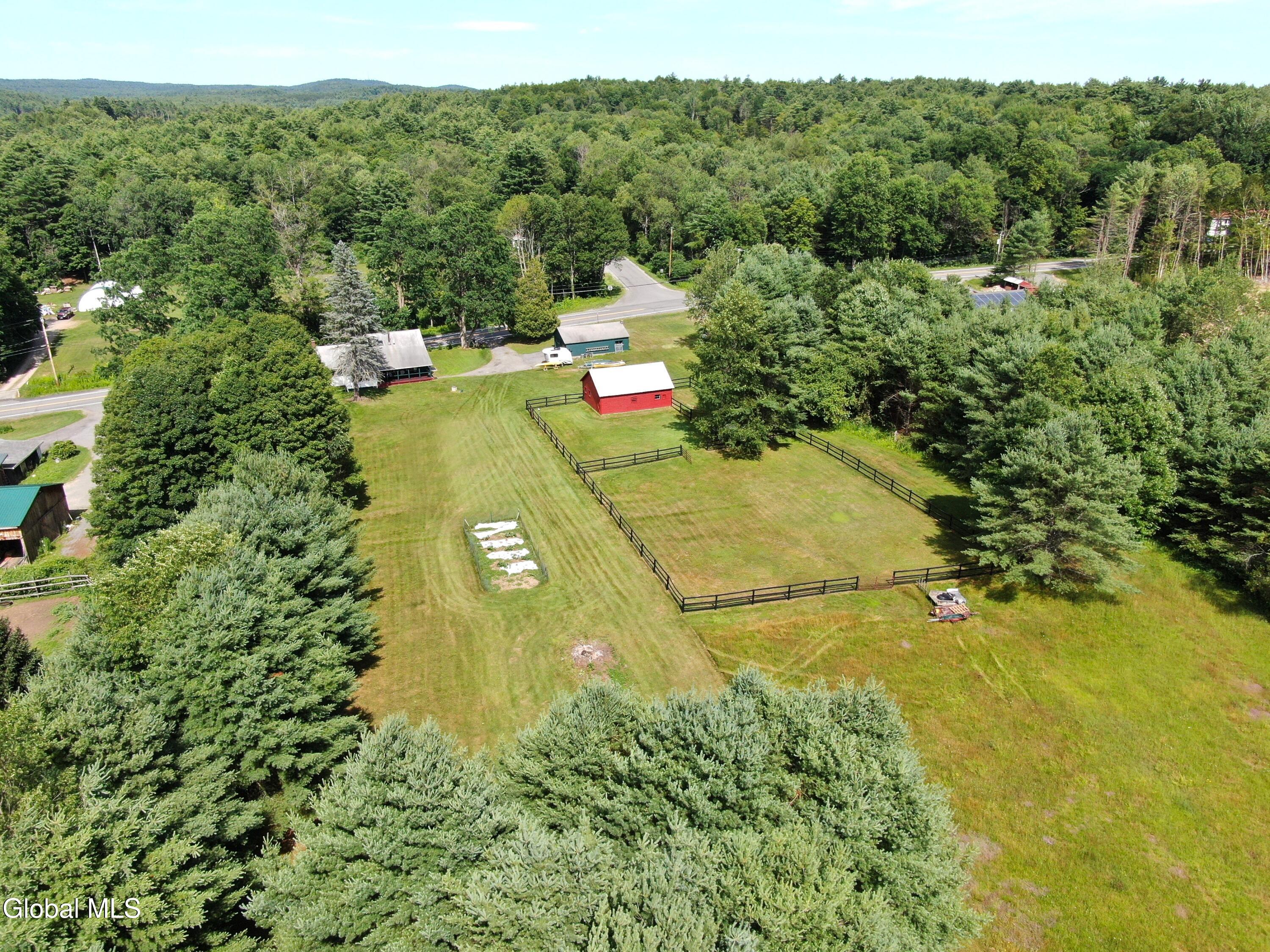 7133 Fish House Road Galway NY 12074