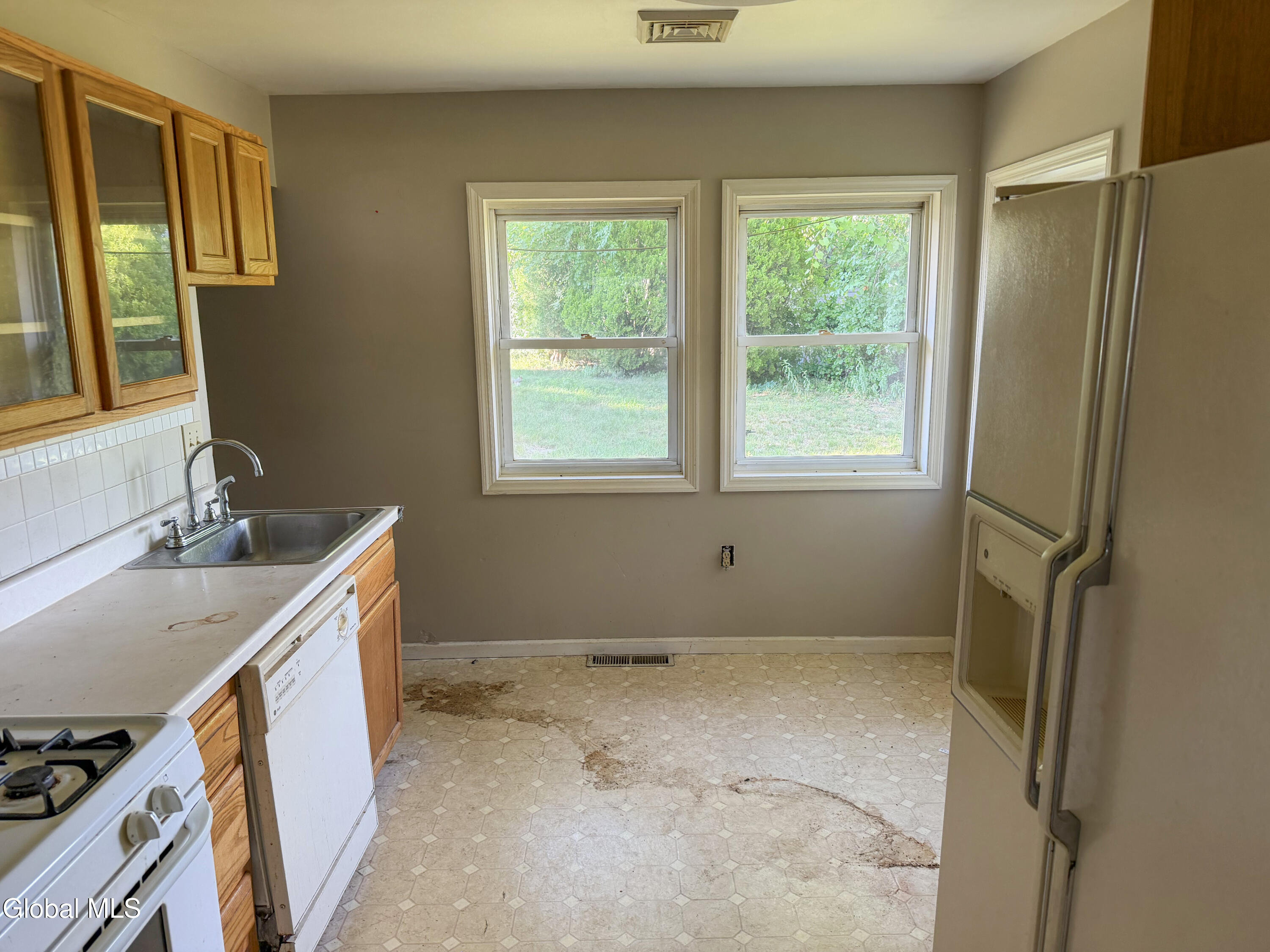 20 Robert Drive Albany NY 12205