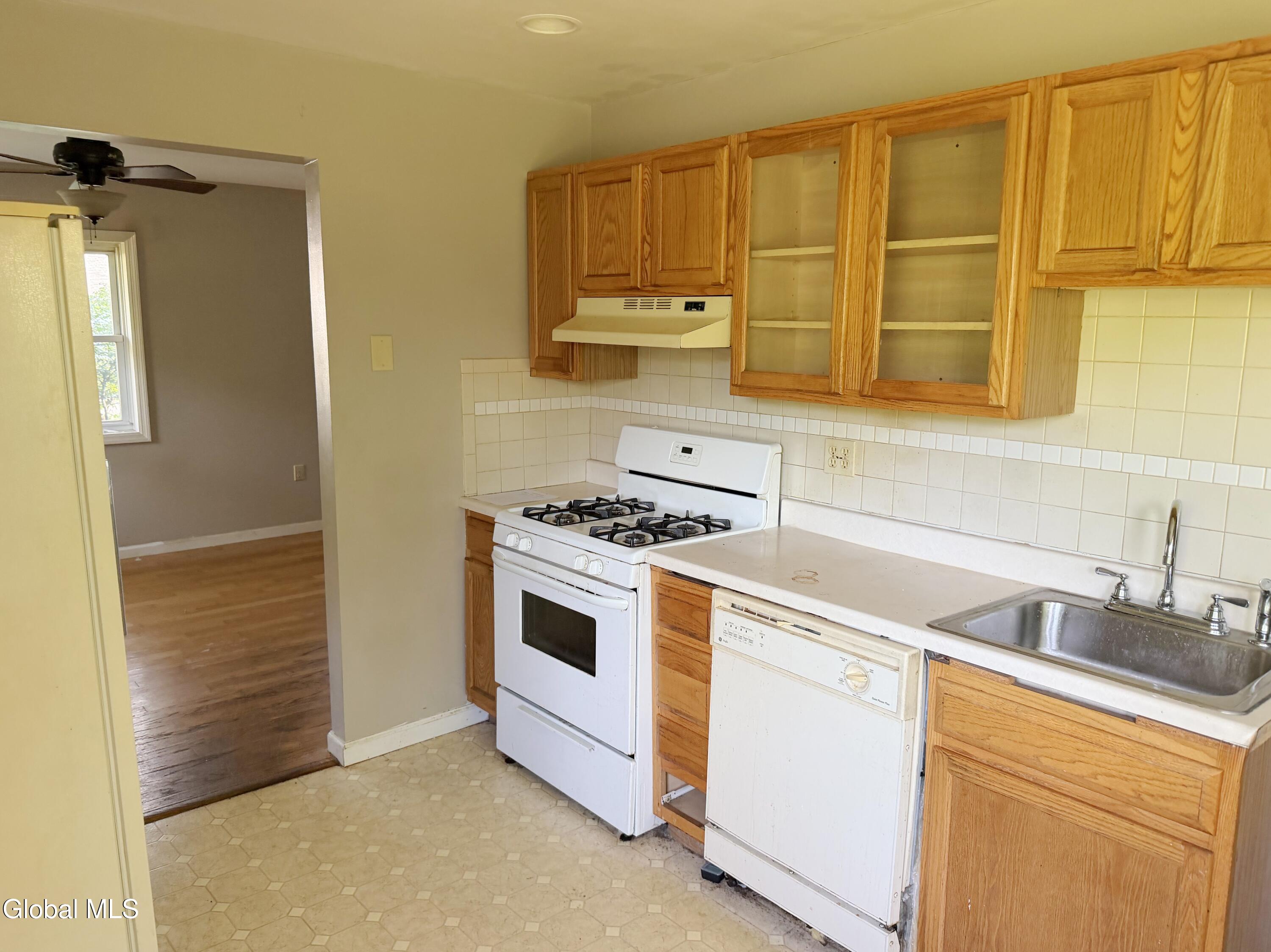20 Robert Drive Albany NY 12205