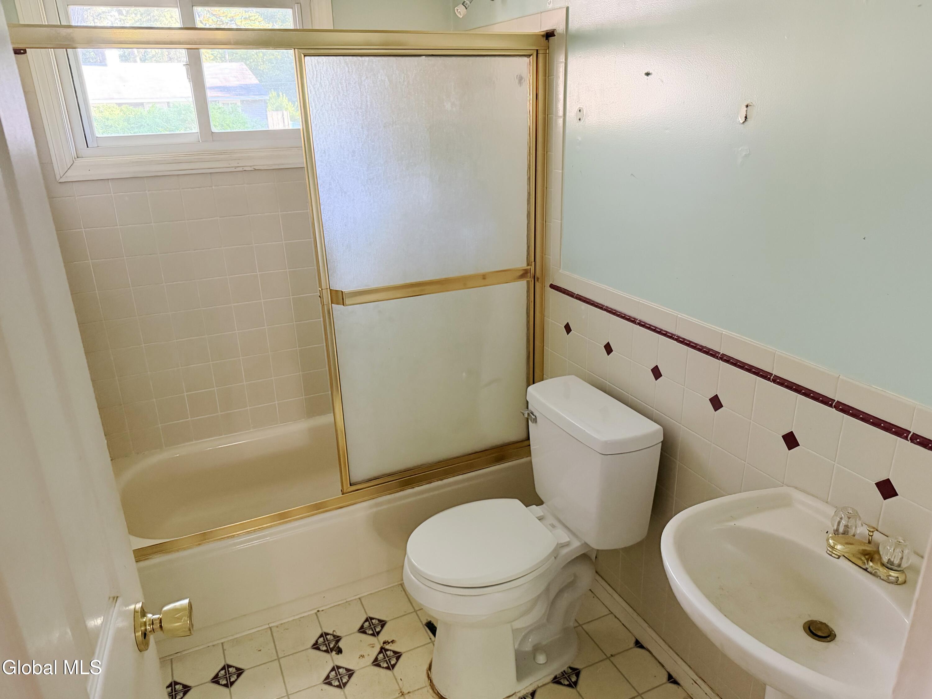20 Robert Drive Albany NY 12205