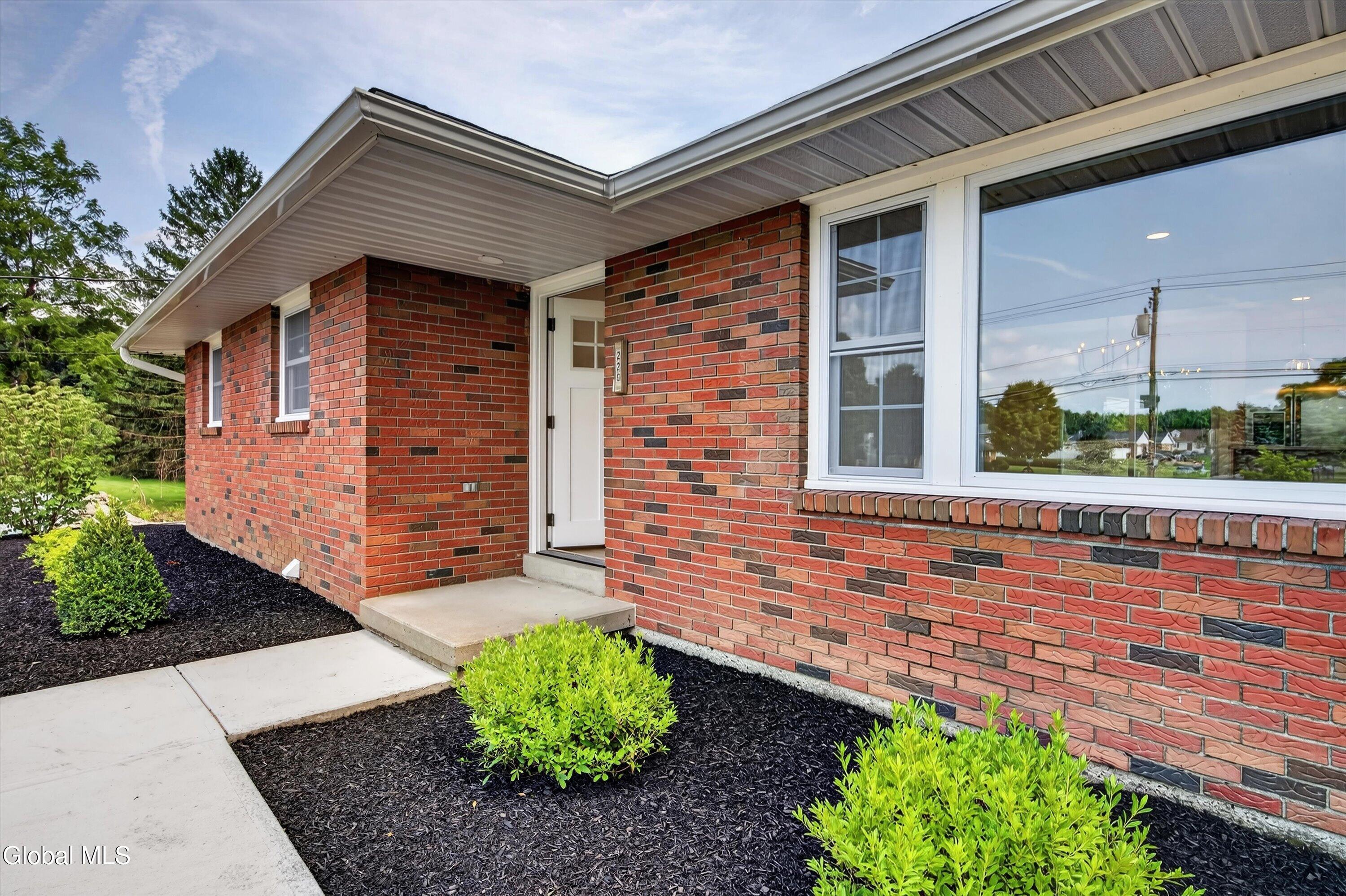 226 Snyders Lake Road Wynantskill NY 12198