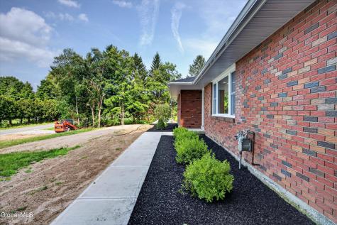 226 Snyders Lake Road Wynantskill NY 12198