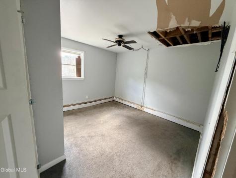 186 Middletown Road Waterford NY 12188