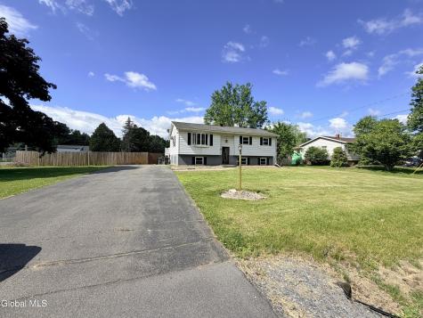186 Middletown Road Waterford NY 12188