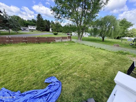 186 Middletown Road Waterford NY 12188