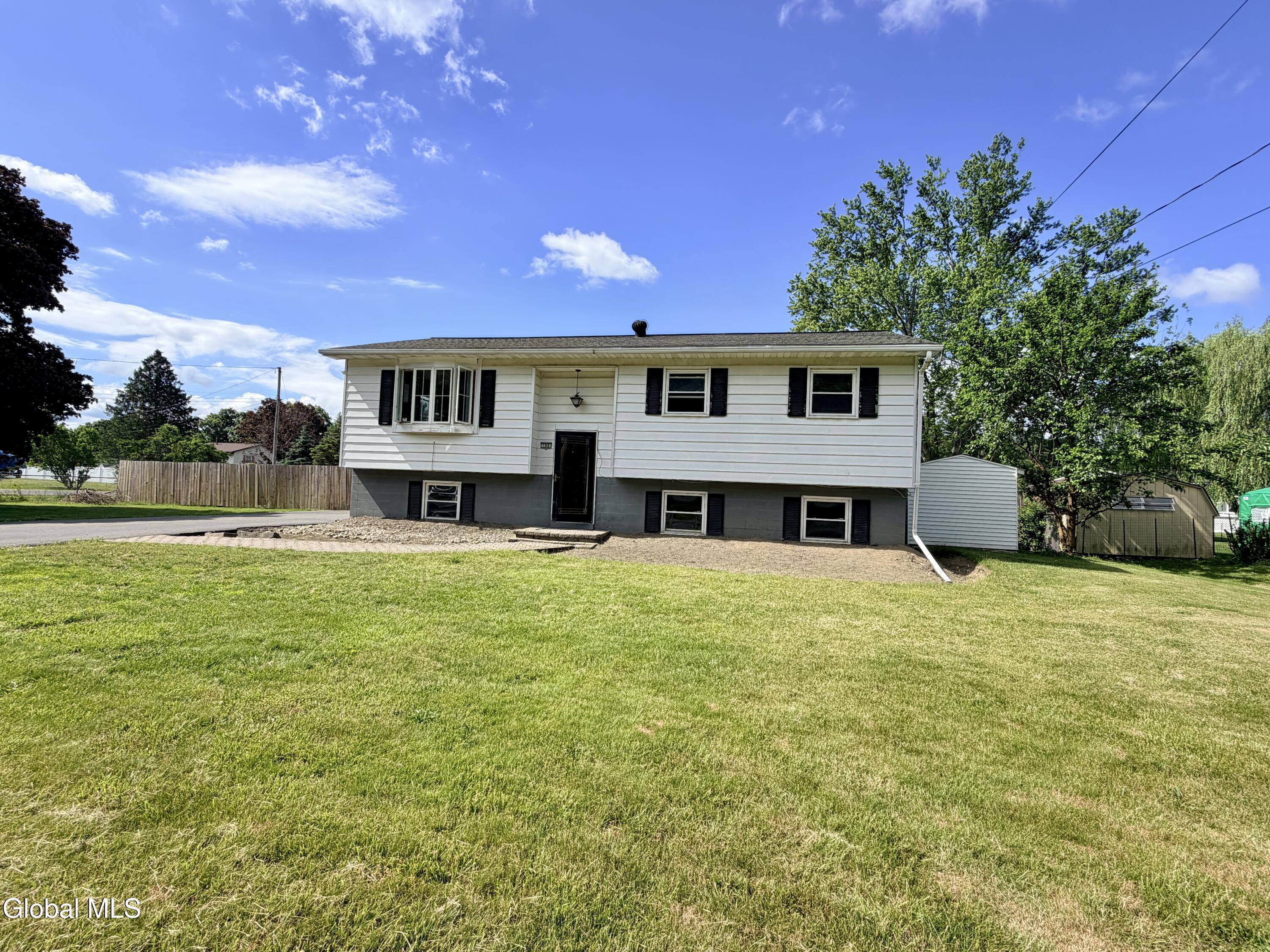 186 Middletown Road Waterford NY 12188