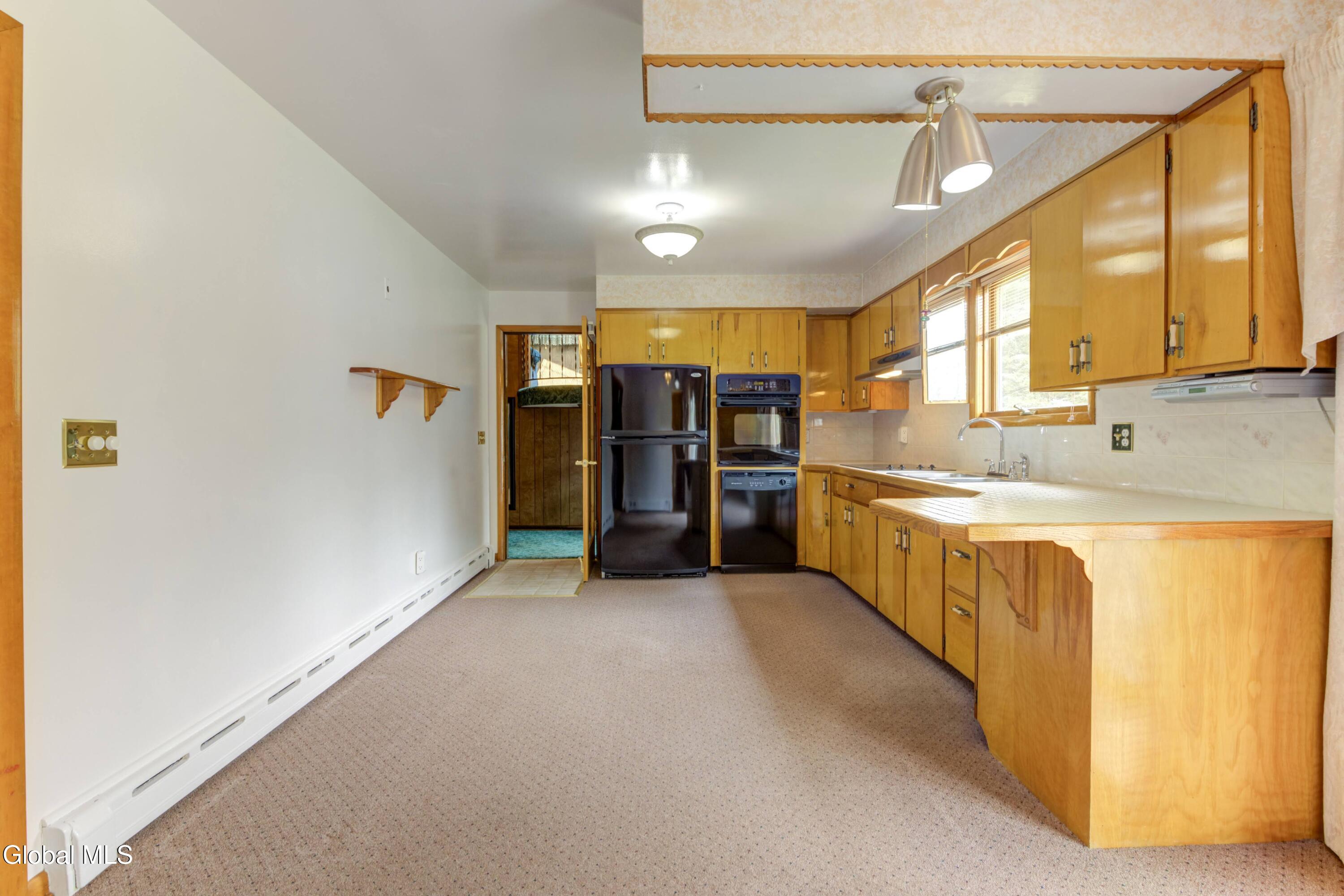 296 Voorhees Road Amsterdam NY 12010