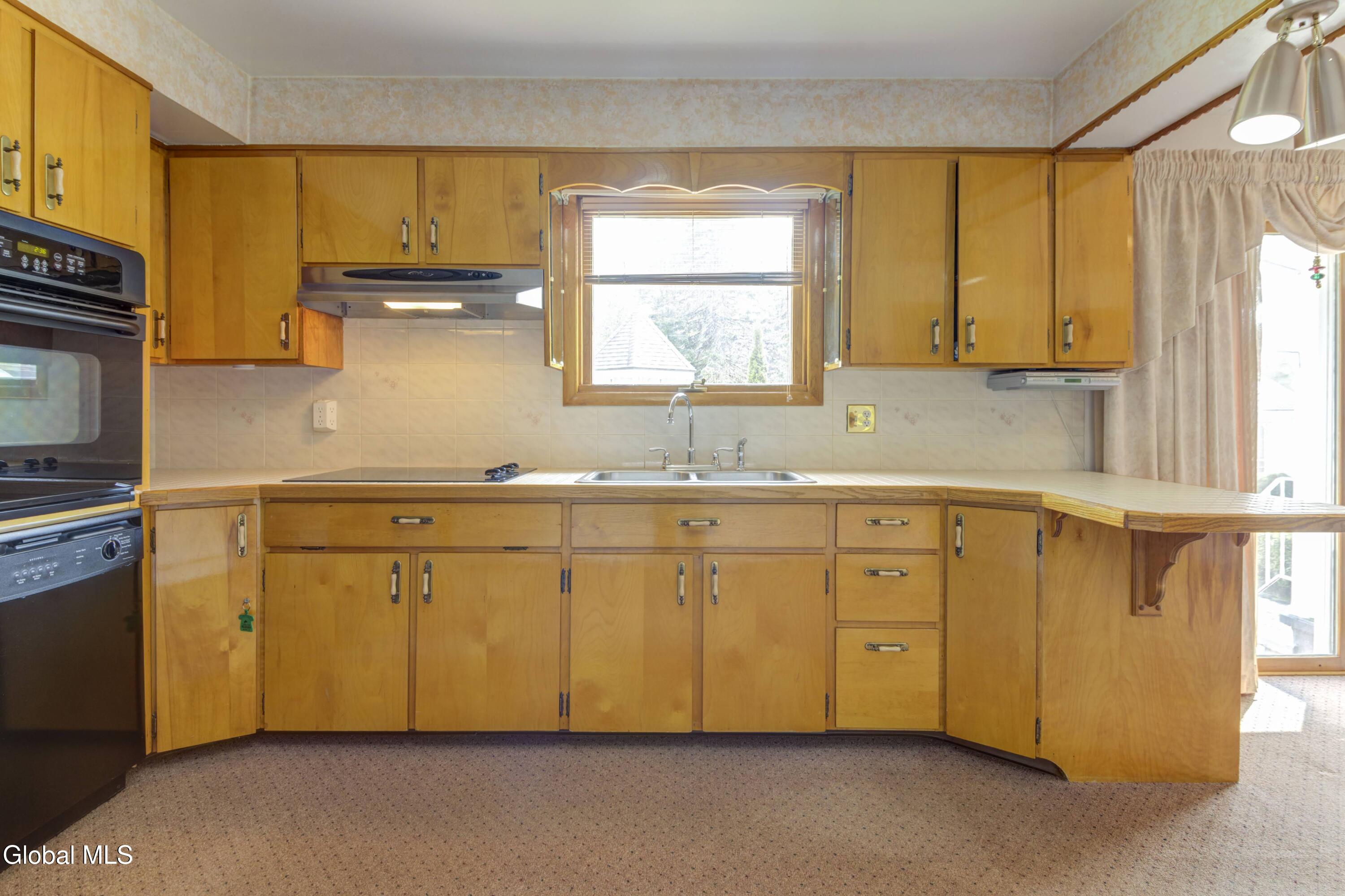 296 Voorhees Road Amsterdam NY 12010