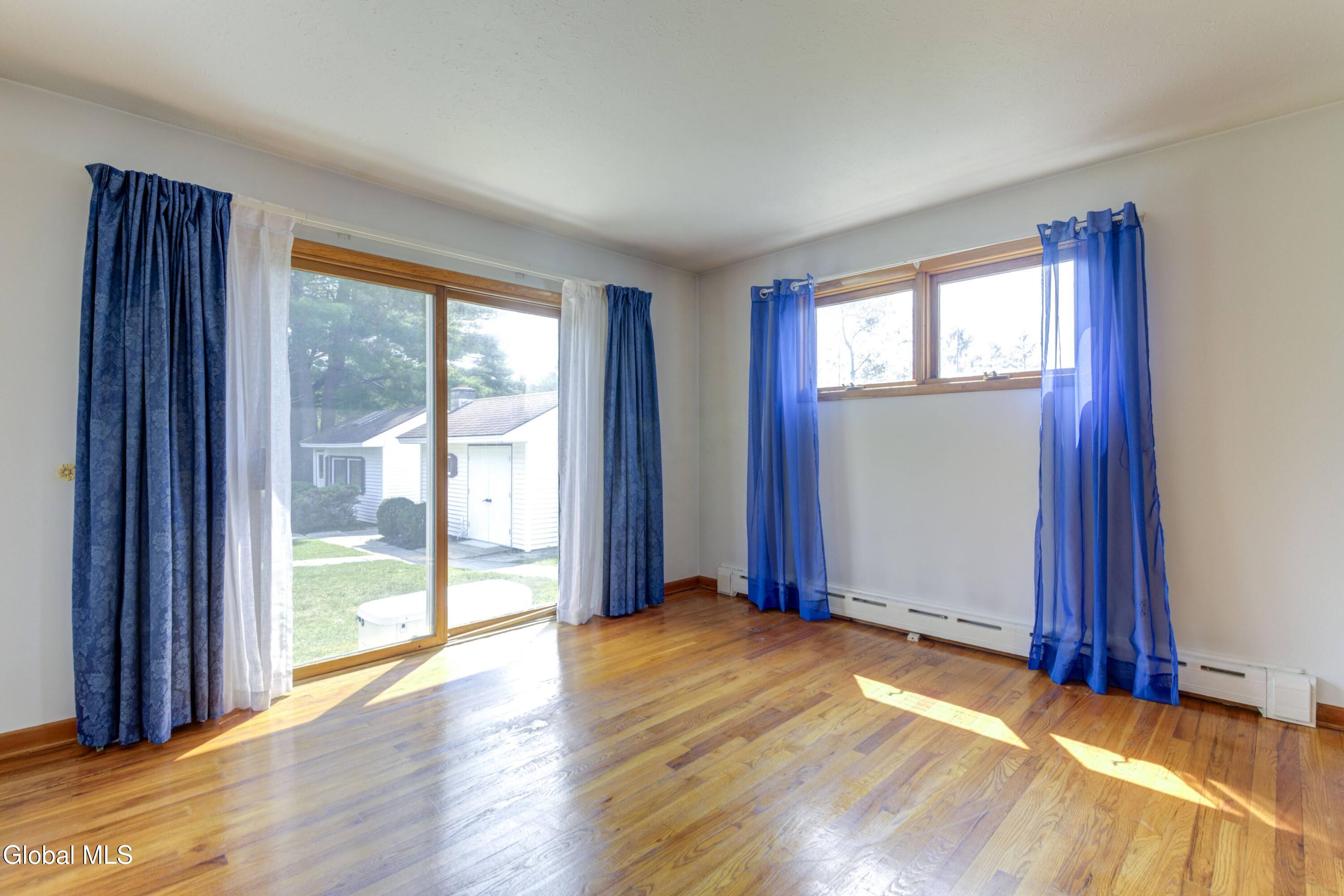 296 Voorhees Road Amsterdam NY 12010