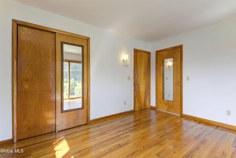 296 Voorhees Road Amsterdam NY 12010