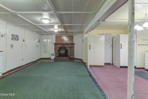 296 Voorhees Road Amsterdam NY 12010