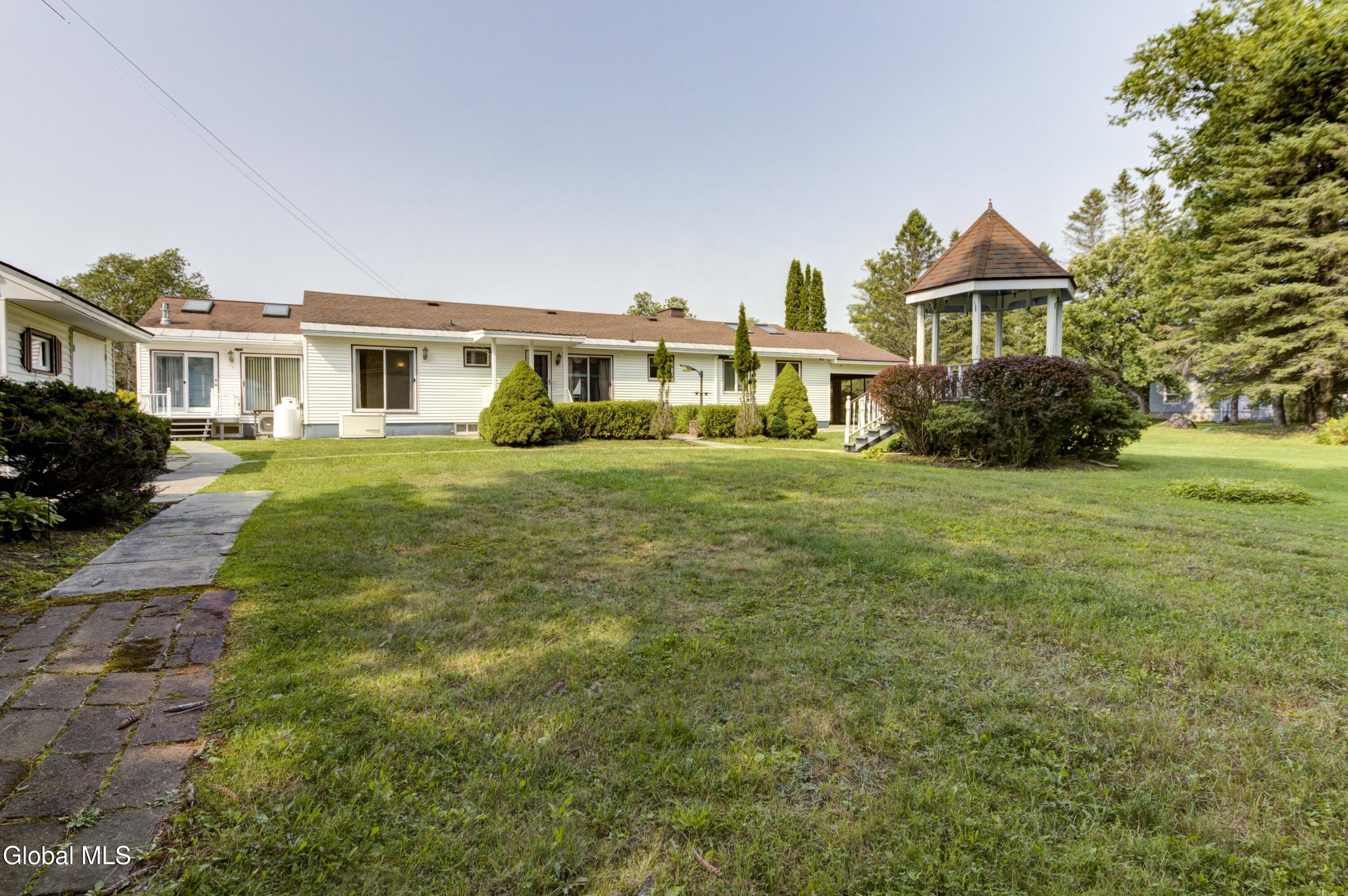 296 Voorhees Road Amsterdam NY 12010