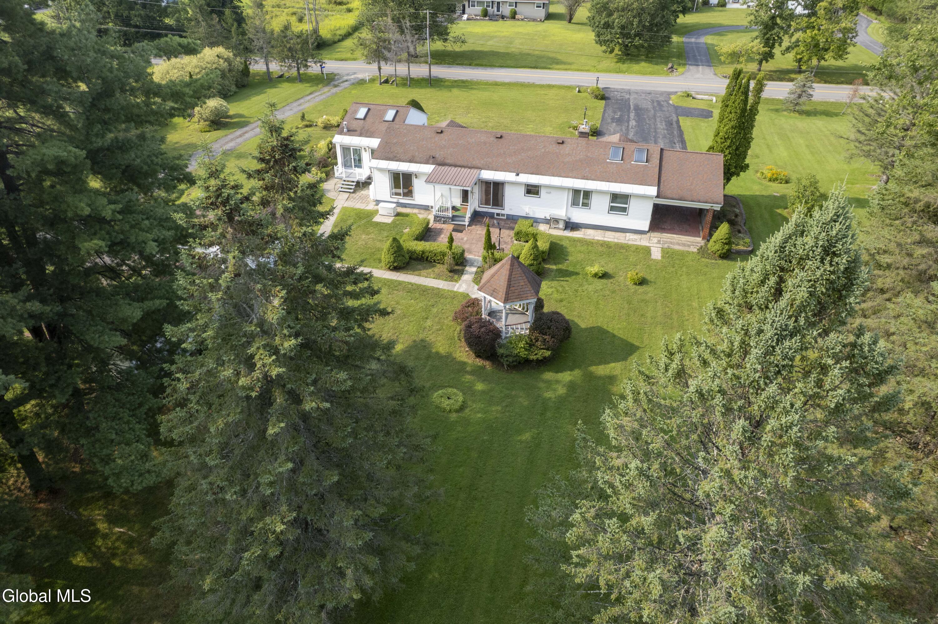 296 Voorhees Road Amsterdam NY 12010