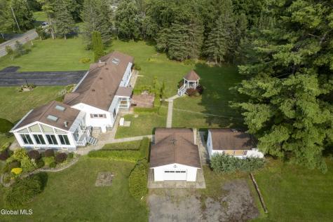 296 Voorhees Road Amsterdam NY 12010