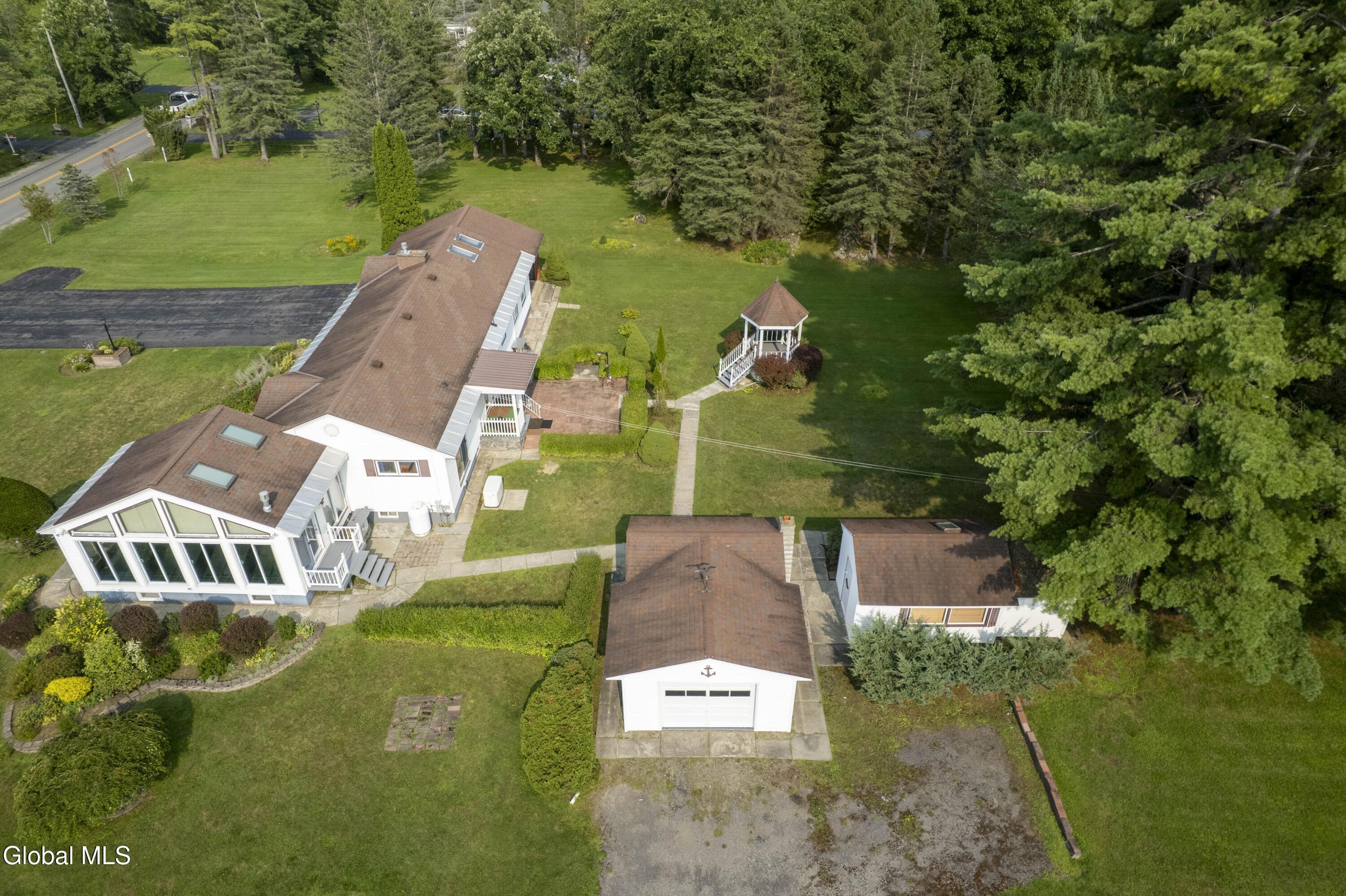 296 Voorhees Road Amsterdam NY 12010