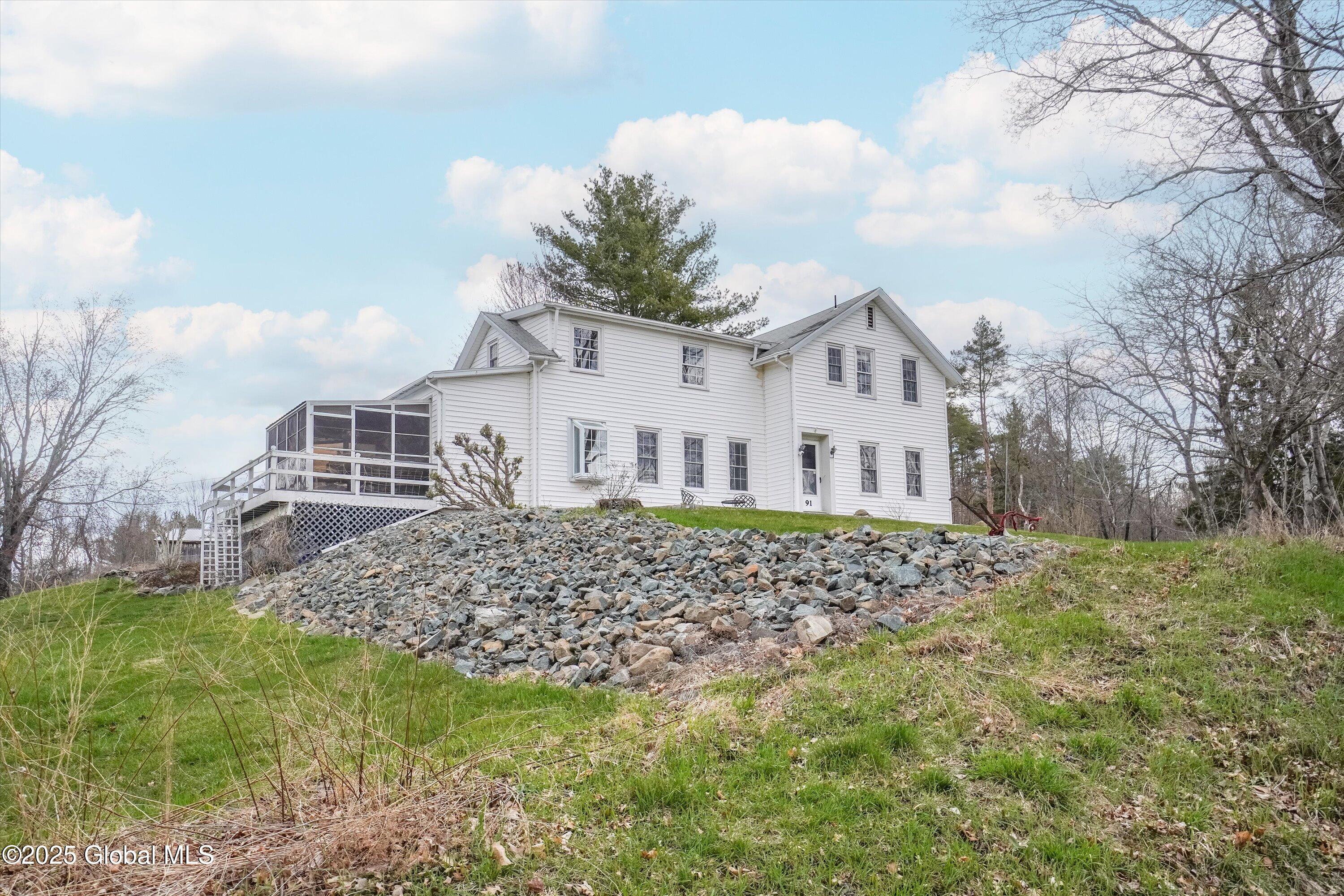 91 Vosburgh Road Averill Park NY 12018