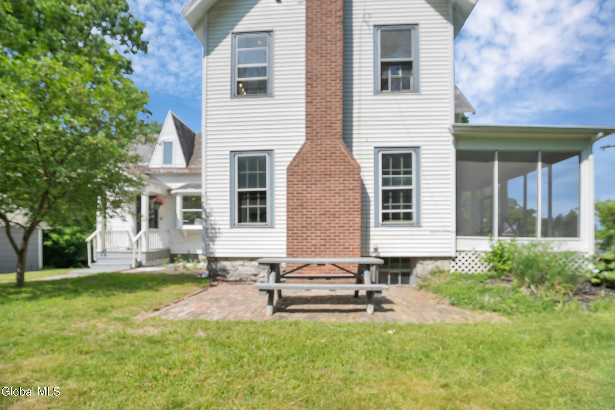 6 Grove Street Slingerlands NY 12159