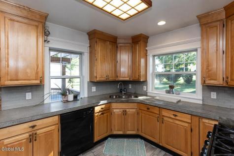1569 Grand Boulevard Niskayuna NY 12309