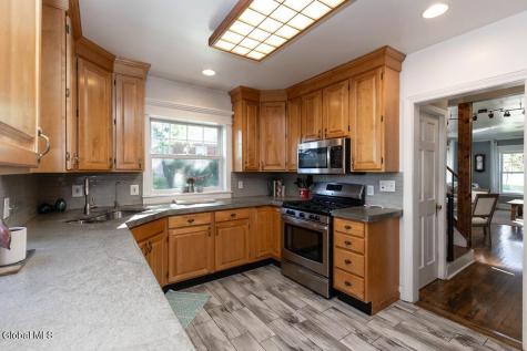 1569 Grand Boulevard Niskayuna NY 12309