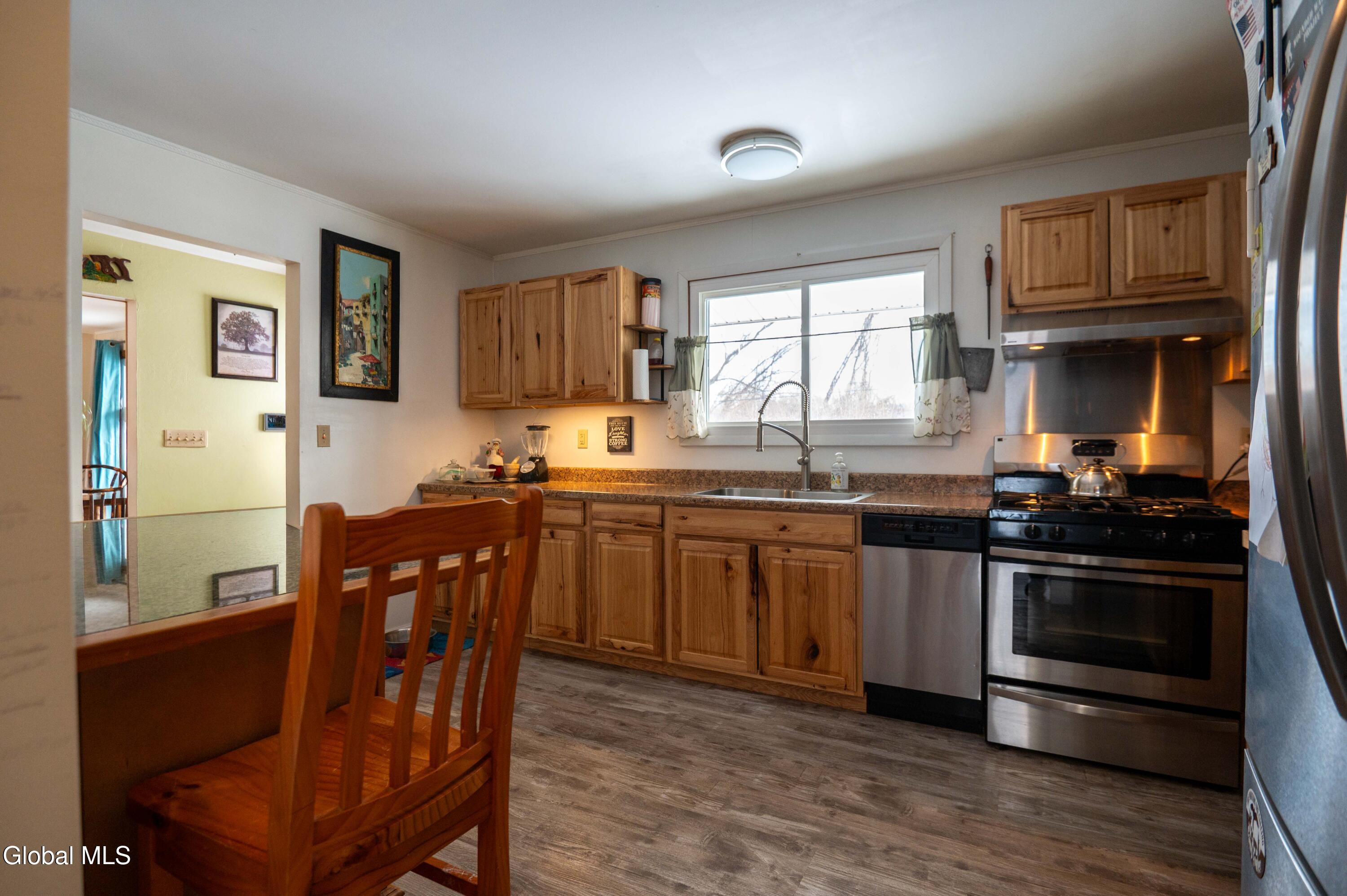 1169 Ny-9j Stuyvesant NY 12173