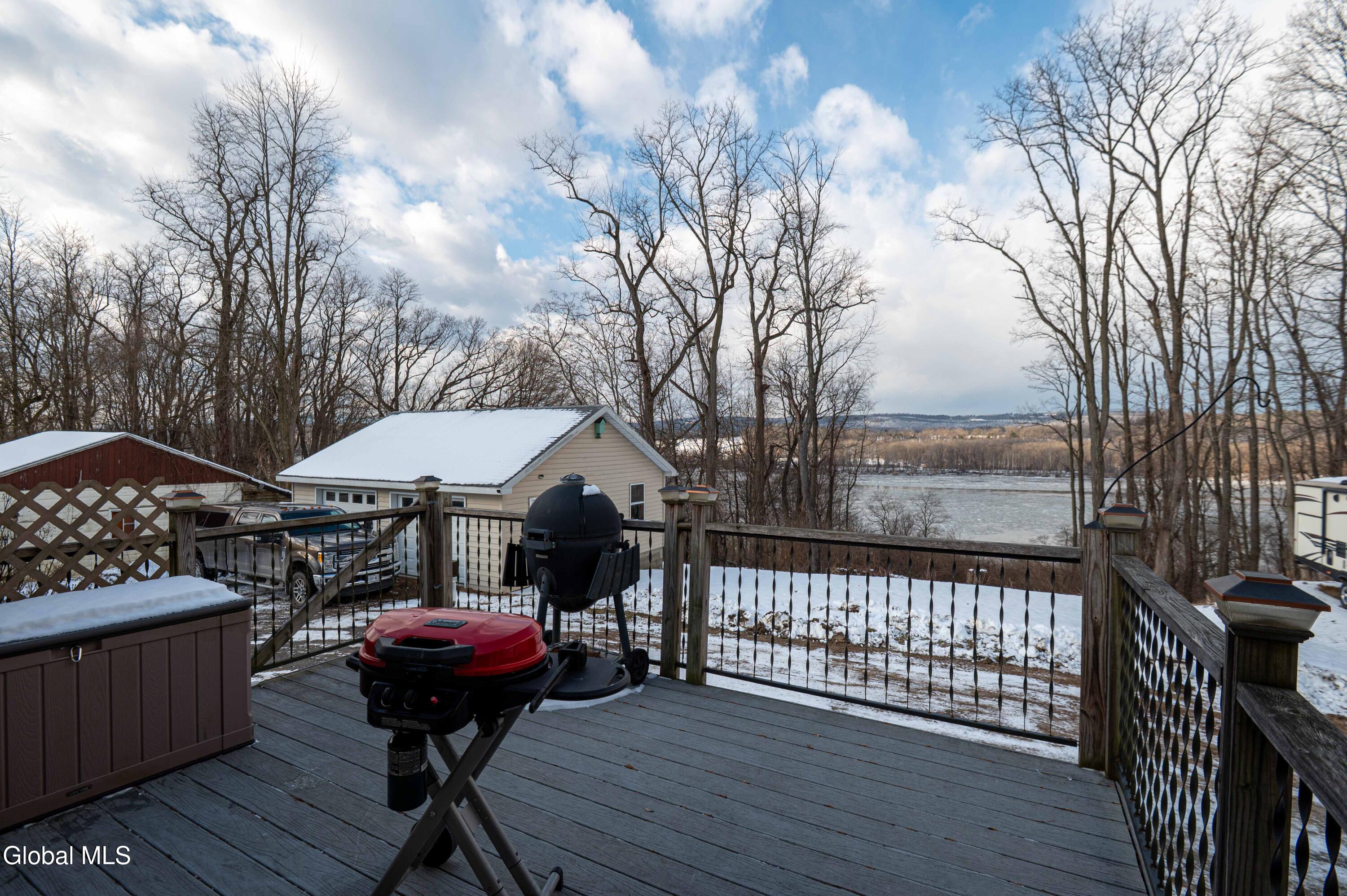 1169 Ny-9j Stuyvesant NY 12173