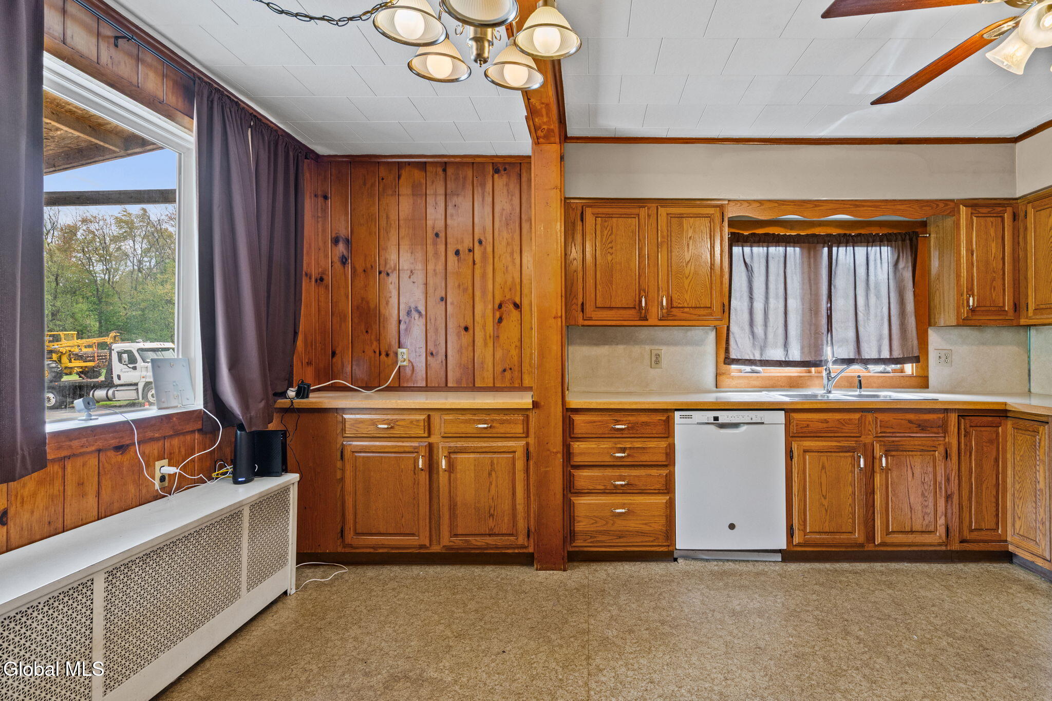 3041 Hamburg Street Schenectady NY 12303