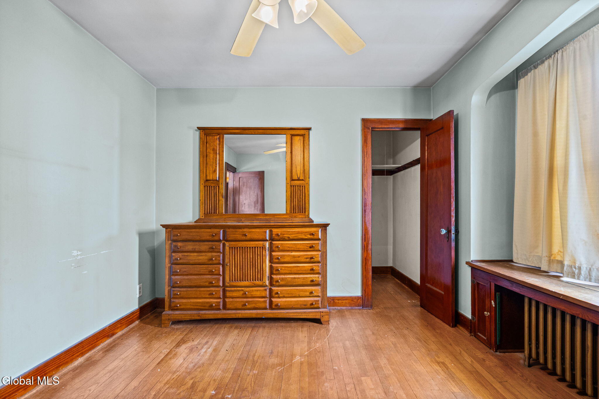 3041 Hamburg Street Schenectady NY 12303
