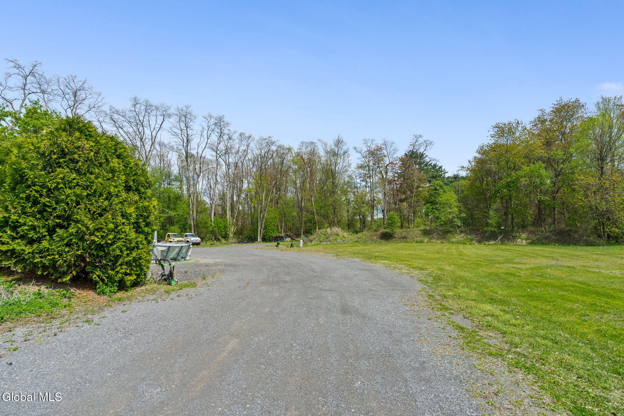 3041 Hamburg Street Schenectady NY 12303